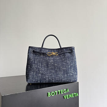 Bottega Veneta Andiamo in Denim Boucle Navy/White/Space (mini Intrecciato vichy lambskin lining)- 35x25x18cm
