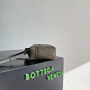 Bottega Veneta Bang Bang in Ostrich Cypress - 22x12.5x5cm - 4