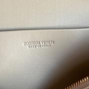 Bottega Veneta Bang Bang in Ostrich Beige - 22x12.5x5cm - 6