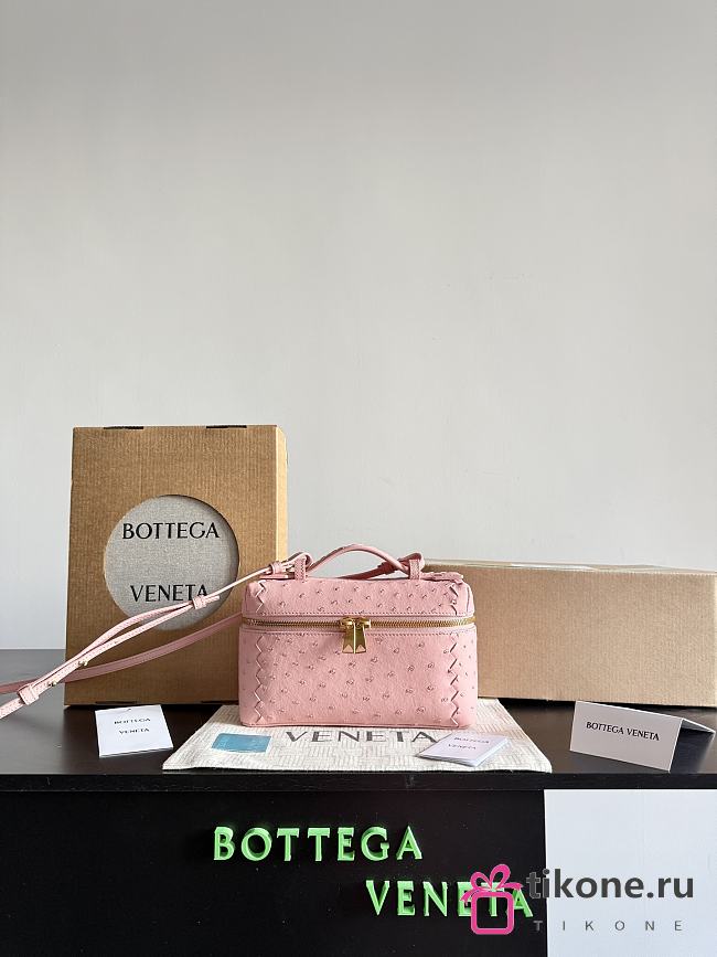 Bottega Veneta Bang Bang in Ostrich Rose - 22x12.5x5cm - 1
