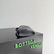 Bottega Veneta Andiamo Clutch Gray Suede - 31x13x3cm - 3