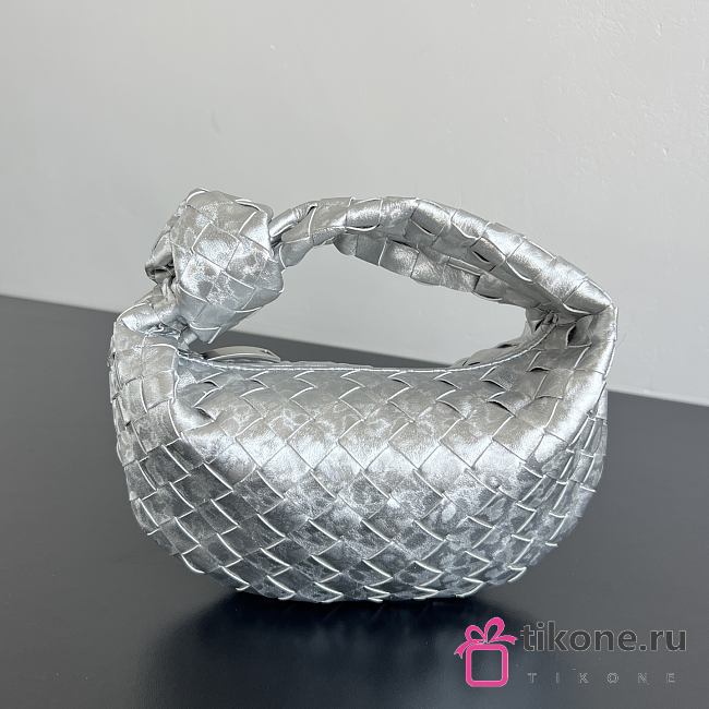 Bottega Veneta Mini Jodie Lamina Satin Leather Silver - 28x23x8cm - 1