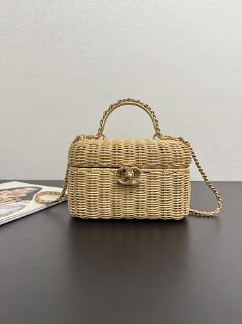 Chanel Vanity Case Braided Rattan & Gold-Tone Metal Beige - 19.5x 11.5x11cm