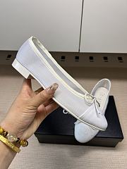 Chanel Slingbacks Iridescent Lambskin & Lambskin White 90mm G47082 - 2