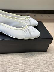 Chanel Slingbacks Iridescent Lambskin & Lambskin White 90mm G47082 - 4