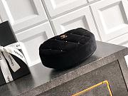 Chanel Pouch Velvet, Strass & Gold-Tone Metal Black - 11x19x8cm - 6
