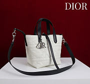Small Dior Toujours Vertical Tote Bag Latte and Black Macrocannage Calfskin - 18x16x12cm - 5