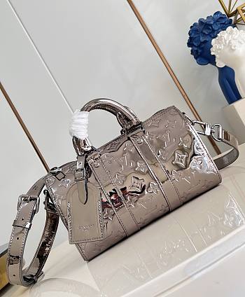 LV Ski Keepall Bandouliere 25 Monogram Miroir Gunmetal M26903 - 25x15x11cm