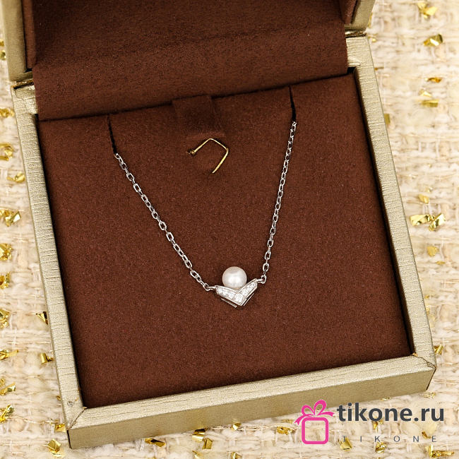 Chaumet Josephine Aigrette Pendant White Gold Pearl Diamonds 085788 - 1