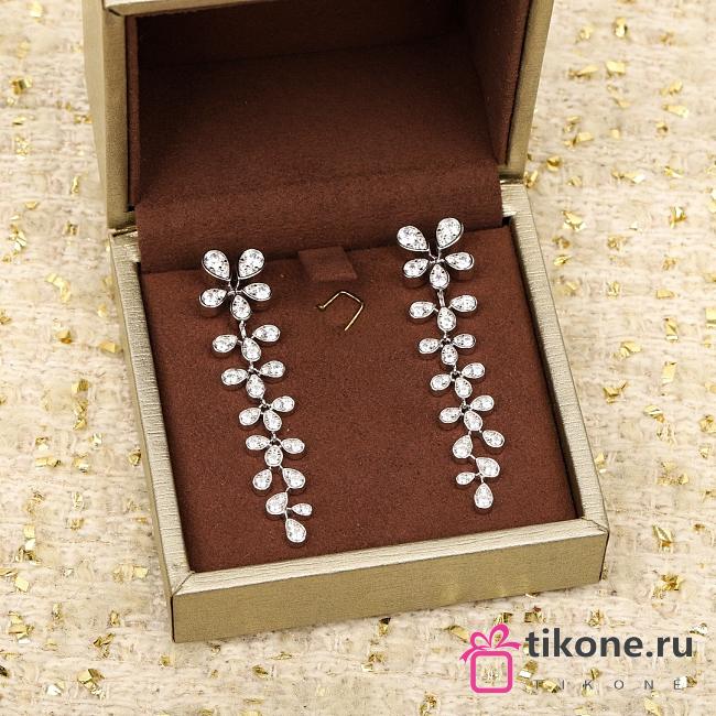 Chaumet Josephine Aigrette Imperiale Earrings Offering Multiple Portes White Gold Diamonds 083838 - 1