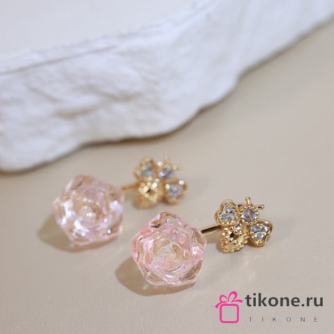 Rose Dior Pre Catelan Earrings Pink Gold Diamonds and Rose Quartz - 1