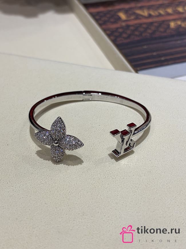 LV Louisette Signature Strass Bracelet White Gold M1807S  - 1