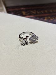 LV Louisette Signature Strass Ring White Gold M1800L  - 5