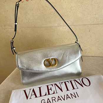 Valentino Garavani DeVain Small Shoulder Bag in Laminated Nappa Leather Silver - 23.5x12x3cm