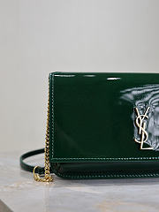 YSL Cassandre Phone Holder In Patent Leather In Green - 18.5x11x2.5cm - 3