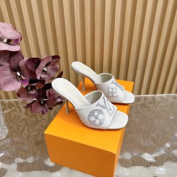 LV 6AM Mule Grained Calf Leather White 9cm 1AGWSG