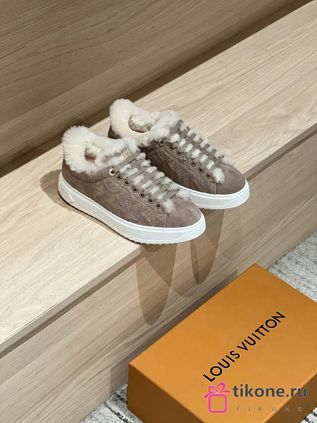 LV Flight Mode Time Out Sneaker Beige 1AIDHI - 1