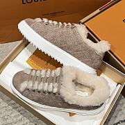 LV Flight Mode Time Out Sneaker Beige 1AIDHI - 2