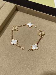 VCA Vintage Alhambra Bracelet 5 Motifs 18K Yellow Gold and White Mother of pearl - 6