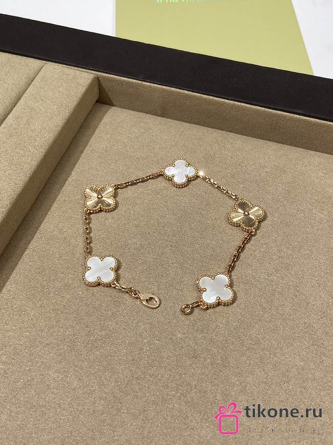 VCA Vintage Alhambra Bracelet 5 Motifs 18K Yellow Gold and White Mother of pearl - 1