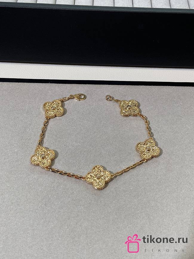 VCA Vintage Alhambra Bracelet 5 Motifs 18K Yellow Gold VCARO1IE00 - 1