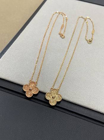 VCA Vintage Alhambra Pendant 18k Yellow/Rose Gold VCARO1IF00/VCARN9ZS00 