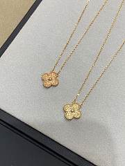 VCA Vintage Alhambra Pendant 18k Yellow/Rose Gold VCARO1IF00/VCARN9ZS00  - 6