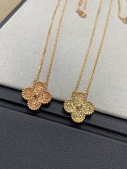 VCA Vintage Alhambra Pendant 18k Yellow/Rose Gold VCARO1IF00/VCARN9ZS00  - 2