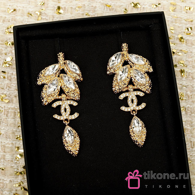 Chanel Earrings Metal & Strass Golden & Crystal - 1