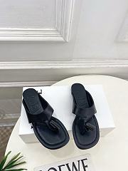 Loewe Toggle Flat Sandal In Shiny Smoot Calfskin Black - 4