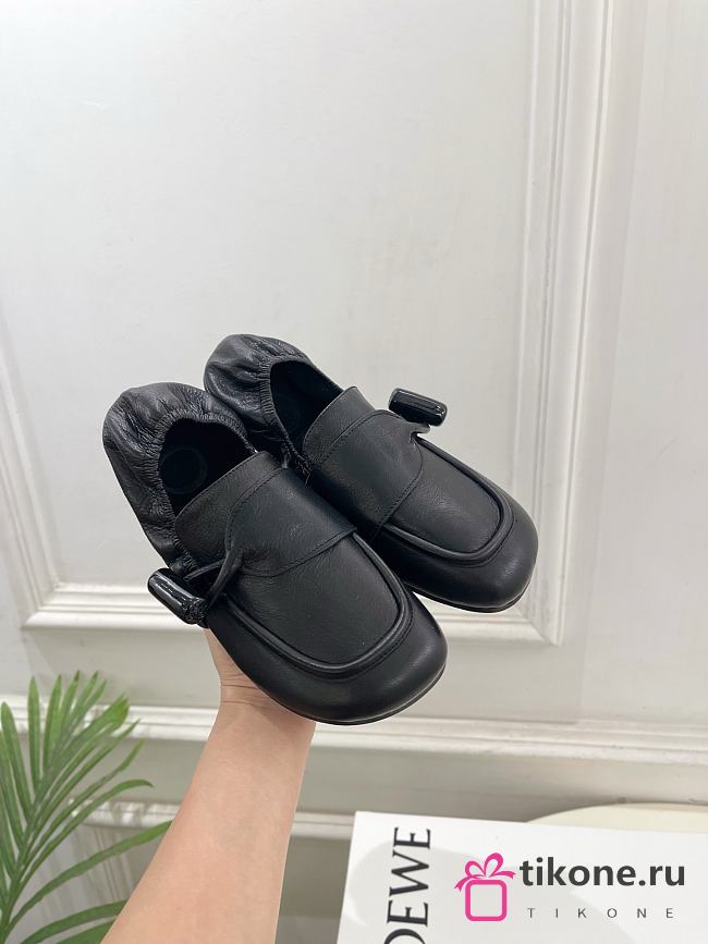 Loewe Toggle Loafer In Shiny Smooth Calfskin Black - 1