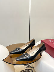 Gucci Women's Vittoria Pump Black - 3