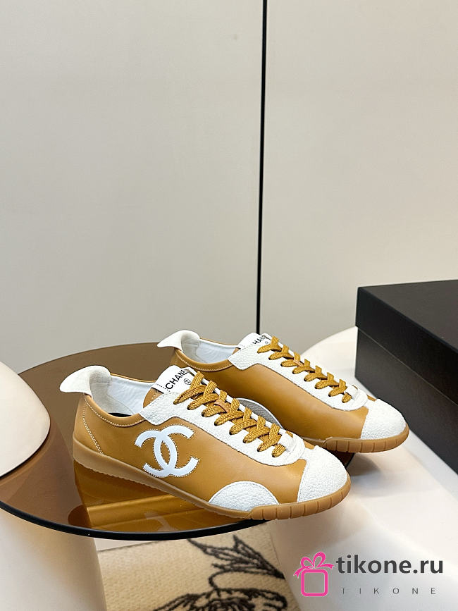 Spring Summer 2026 Chanel Sneakers Calfskin & Embossed Suede Calfskin Light Brown & White - 1