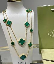 VCA Magic Alhambra Long Necklace 16 Motifs 18k Yellow Gold Malachite Green - 1