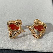 VCA Sweet Alhambra Earstuds 18k Yellow Gold Carnelian Red - 4