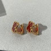 VCA Sweet Alhambra Earstuds 18k Yellow Gold Carnelian Red - 3