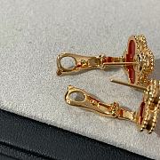 VCA Sweet Alhambra Earstuds 18k Yellow Gold Carnelian Red - 2