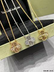 VCA Vintage Alhambra Pendant 18k Rose/Yellow/White Gold  - 3