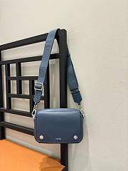 Loewe Small Pebble Messenger Bag In Supple Grained Calfskin Blue - 20x12.5x6cm - 5