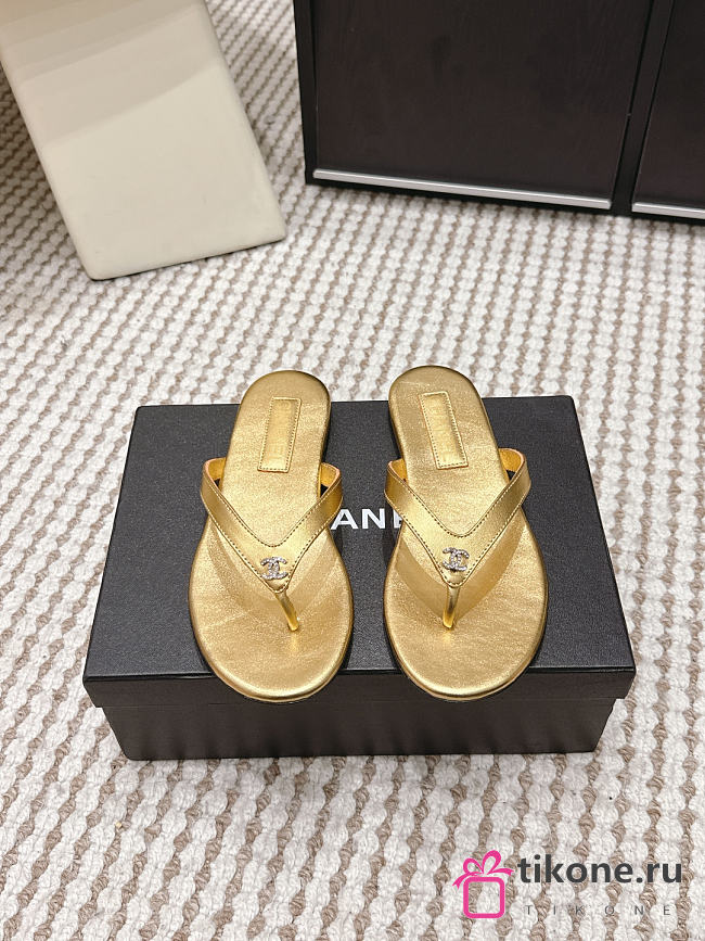 Chanel Thongs Laminated Calfskin Gold - 1