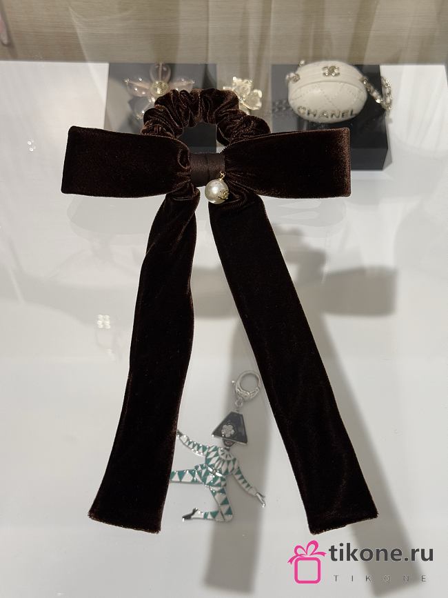 Chanel Hair Tie Bow in Brown Velvet - 1