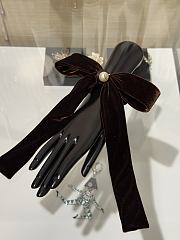 Chanel Hair Tie Bow in Brown Velvet - 4