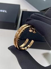Chanel Coco Crush Hoop Earrings Yellow Gold - 2