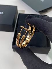 Chanel Coco Crush Hoop Earrings Yellow Gold - 4