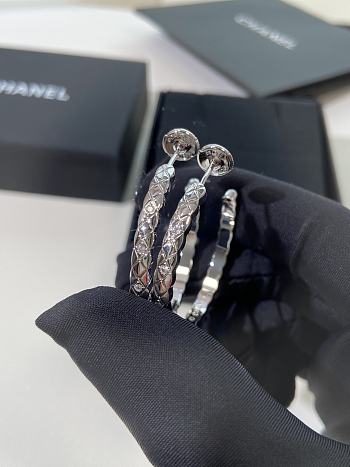 Chanel Coco Crush Hoop Earrings White Gold