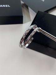 Chanel Coco Crush Hoop Earrings White Gold - 6