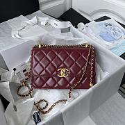 Chanel Wallet on Chain Shiny Calfskin & Gold-Tone Metal Dark Burgundy - 19.2x12.3x3.5cm - 1
