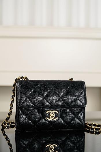 Chanel Mini Flap Grained Calfskin & Gold-Tone Metal Black - 19x13x7cm
