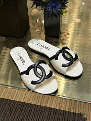 Chanel Mules Lambskin White & Black 45mm - 2