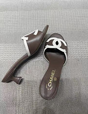 Chanel Mules Lambskin Brown & White 45mm - 4